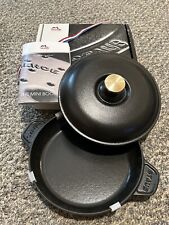 Staub Enamelled Round Hot Plate .75 qt Cast Iron Black Pan With Lid Brand New picture