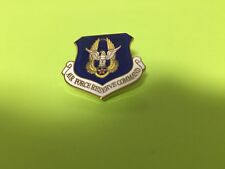 US AIR FORCE RESERVE COMMAND HAT/LAPEL PIN picture
