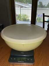 Vintage Tupperware Yellow Mixing Storage Bowl #274-1 w/ Tupper-Seal #224-7 Lid picture
