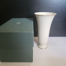 Lenox China Slender Smooth Tapered Vase 24K Gold Trim on Cream  7.75