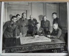 Gen George Marshall & Top Brass Peer at Map at HQ WWII Army Signal Corps Photo picture