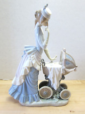 Lladro 4938 Baby's Outing Figurine picture