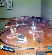 HO TRAINS (Engines, Cars, Track, Switches, Bridges, City Homes) picture