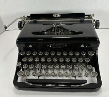 1930s VINTAGE ROYAL MODEL-O PORTABLE MECHANICAL TYPEWRITER W/CASE picture