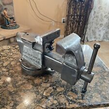 COLUMBIAN D44 SWIVEL ANVIL VISE 4''JAWS,CAST IRON VICE W/PIPE GRIPS CLEVELAND,OH picture