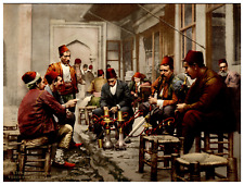 Türkiye, Istanbul, Cafenin önde sigara içen turquoise vintage photochrome, turquoise picture