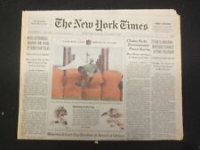 1999 JAN 31 NEW YORK TIMES NEWSPAPER -STARR WEIGHING TO INDICT CLINTON - NP 7015 picture