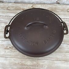 Vintage Griswold # 8 cast Iron Tite Top Dutch Oven # 833 With Lid # 2551 A picture