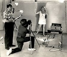 LG906 1969 Orig Calvin Campbell Photo SPOOFING A TV COMMERCIAL Student Actress picture