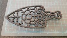 Vtg Wilton Sad Iron Footed Trivet - Sad Iron Shape - Great Paperweight - gwS1 picture