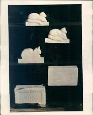 1928 Press Photo Cincinnati OH Ivory Soap Carvings by Juanita Leonard picture