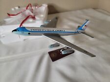 USAF Air Force One Two Boeing C-32 VIP 80001 Desk Top Model Airplane picture