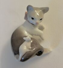 Vintage Lladro Porcelain Cat and Mouse Figurine 3.25
