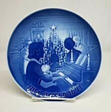 Vintage 1971 Bing & Grondahl CHRISTMAS AT HOME  Annual Christmas Plate Denmark picture