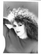 BERNADETTE PETERS SIGNED 8x10 PHOTO BROADWAY & HOLLYWOOD ACTRESS  picture