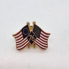 VINTAGE US AMERICAN DOUBLE FLAG 76 BICENTENNIAL TIE LAPEL HAT PIN 1976 USA Stars picture