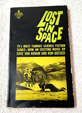 LOST IN SPACE TV Tie-In Paperback (1967) picture