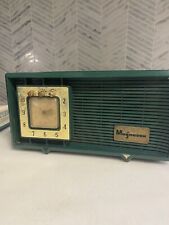 magnavox vintage(1959) AM radio picture
