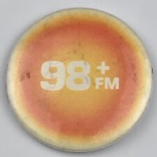 98 FM Vintage Pin Button Pinback Radio Station picture