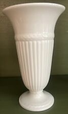 VTG Wedgwood Cream Etruria Barlaston Vase 6.5