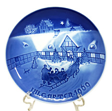 B&G Bing & Grondahl - Christmas Plate 1969 - Arrival of Guests - Denmark - A picture