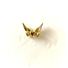 Heart Wings Hat Lapel Best Coat Pinback Pin Gold Color picture
