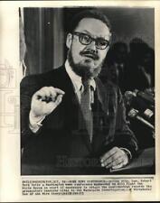 1973 Press Photo Attorney Robert Bork at a Watergate news conference in DC picture