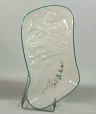 Pfaltzgraff Winterberry Embossed Stocking 1 Plate  picture