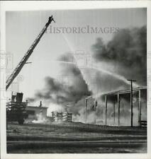 1954 Press Photo Fire destroys sheep barn in Kansas City, Missouri - nei07860 picture