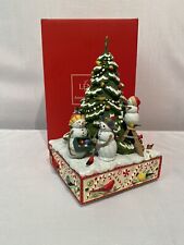 NWT Lenox Merry Christmas Tree Music Box Plays O Tannenbaum 8.5