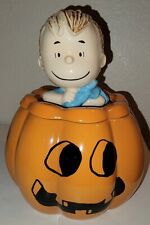 Hallmark Peanuts Halloween Linus Welcome Great Pumpkin Treat Jar/cookie picture