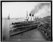 Steam Ship SS Tashmoo leaving wharf, Detroit c1900 OLD PHOTO picture