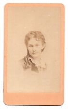 ANTIQUE CDV C. 1870s A. YEAW GORGEOUS YOUNG LADY IN DRESS LAWRENCE MASSACHUSETTS picture