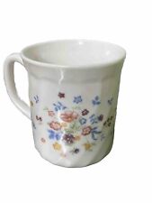 Victoria ARCOPAL France Floral Swirl Milk Glass Coffee Tea Cups Mugs Set Of 4 picture