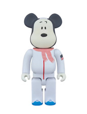 Bearbrick Astronaut Snoopy 400% White (DISPLAYED) picture
