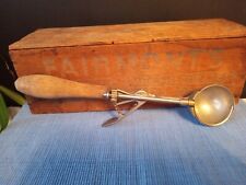 Vintage Used Gilchrist 31 Size 12 Ice Cream Dipper Scoop Wood Grip (It works) picture