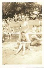Vintage Snapshot SMALL FOUND PHOTOGRAPH bw A DAY AT THE BEACH Original 19 25 E picture