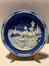 Christmas Cameos Collector Plate “Evening Carolers” Ltd. Edition Incolay Stone picture