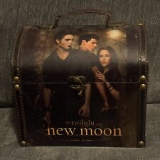 The Twilight Saga New Moon Vintage Travel Case Trunk W/ Bandana Edward, Bella picture