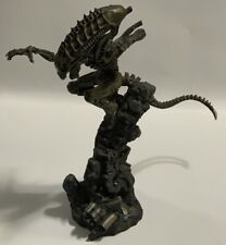 Pre-Owned Alien Warrior Palisades Toys Ltd Ed #0964/2000 Resin Statue 2001 AVP picture