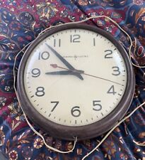 VINTAGE GENERAL ELECTRIC WALL CLOCK 14” WORKS TIRN PIN COVER GONE WIRE PLUG WEAR picture