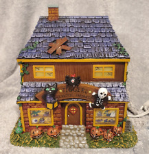 Pooh's Haunted Acre Halloween Hawthorne Village Tiggers Haunted Acres Toy Shoppe picture