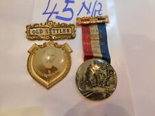 298 Iowa Old Settlers 2 Reunion Badges Sergeants Bluff 1905 Pawnee Valley Nice  picture