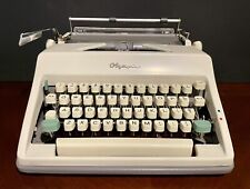 1967 Olympia SM9 Typewriter Excellent Condition Olympia Near Mint German picture