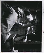 1968 Press Photo Gerald Bodner & Jerry Wiviott in fencing action at Central YMCA picture
