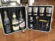 The Portable Pub by Londonaire Vintage 60-70's Travel Liquor Carry Case W/ Key picture