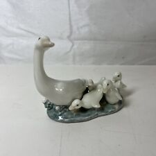 Lladro Porcelain Figurine Little Ducks After Mother Goose Ducklings Family #1307 picture