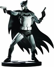 Batman Black and White Statue Cliff Chiang Brand NEW 0558/3500 picture
