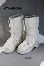 CANADIAN FORCES ISSUED MUKLUKS SIZE 6 M CANADA ARMY  ( MTL ARMORY ) picture