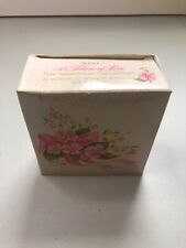 Vintage Avon A Token Of Love 6 Oz Soap Special Occasion Fragranced With Box picture
